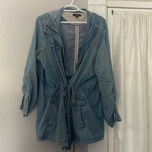 Vintage-looking lightweight jean jacket